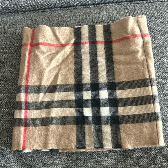 Burberry Cashmere Infinity Scarf - Picture 1 of 3